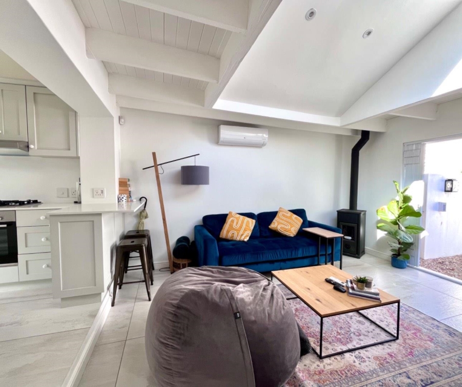 To Let 1 Bedroom Property for Rent in Rondebosch Western Cape